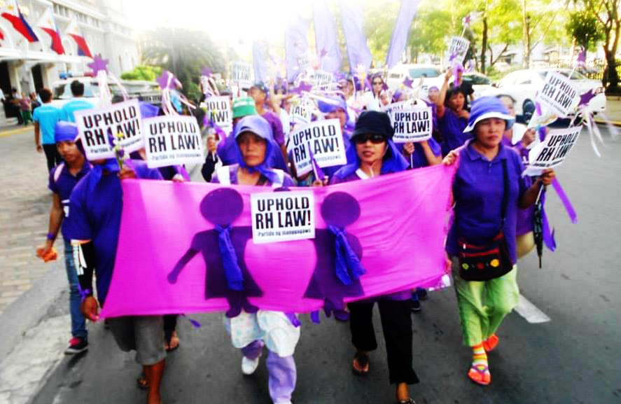 [Featured Photo] Panalo ang RH LAW! Lubusin ang Tagumpay, wakasan ang Kalbaryo ng Kababaihan! Pagpupugay sa Kagitingan ng Kababaihan!!! -Yuen&nbsp;Abana