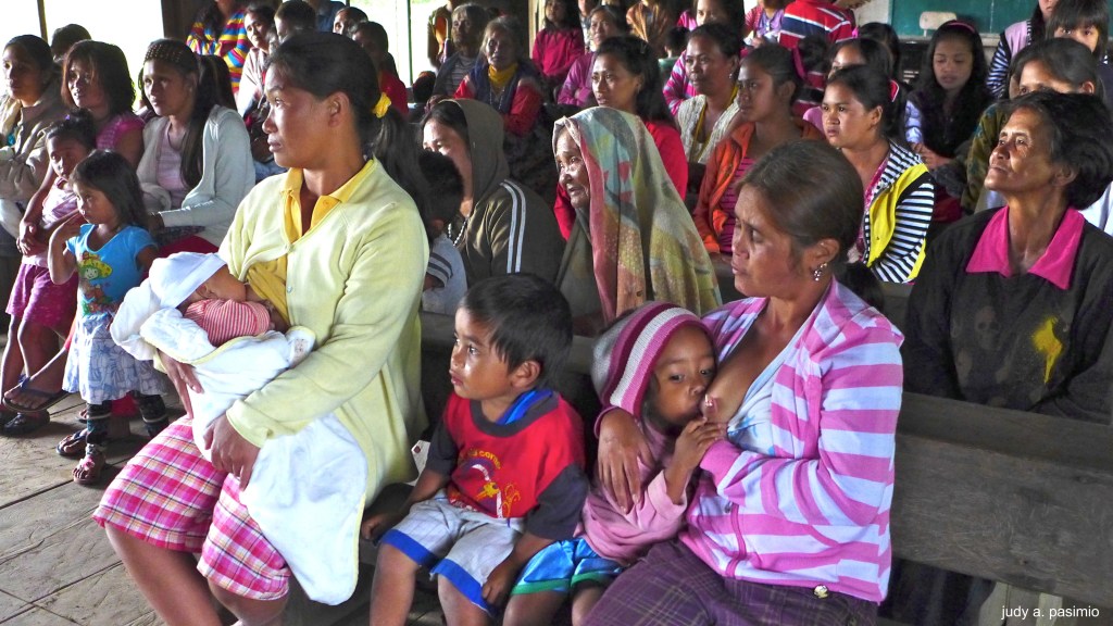 B'laan women of Brgy. 'Tmurok, Malungon, South Cotabato. Photo from LILAK