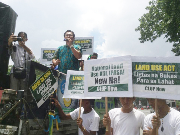 Rep. Teddy Brawner Baguilat during Green March 2014 in Q.C. Photo by CLUP Now! 