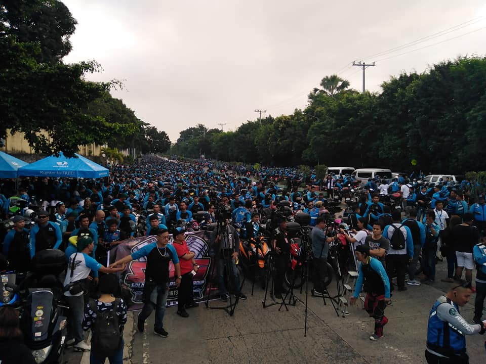 [Statement] Kabuhayan ng Angkas motorcycle taxi drivers, ipaglaban!&nbsp;-PM